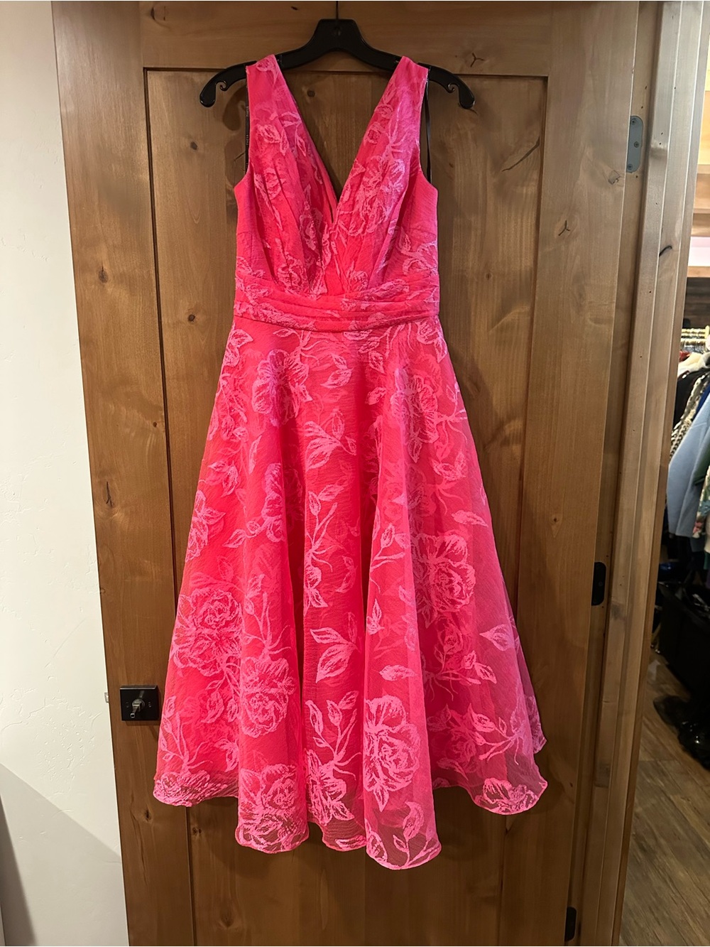 Theia Hot Hibiscus Floral V-Neck A-Line Midi Dress